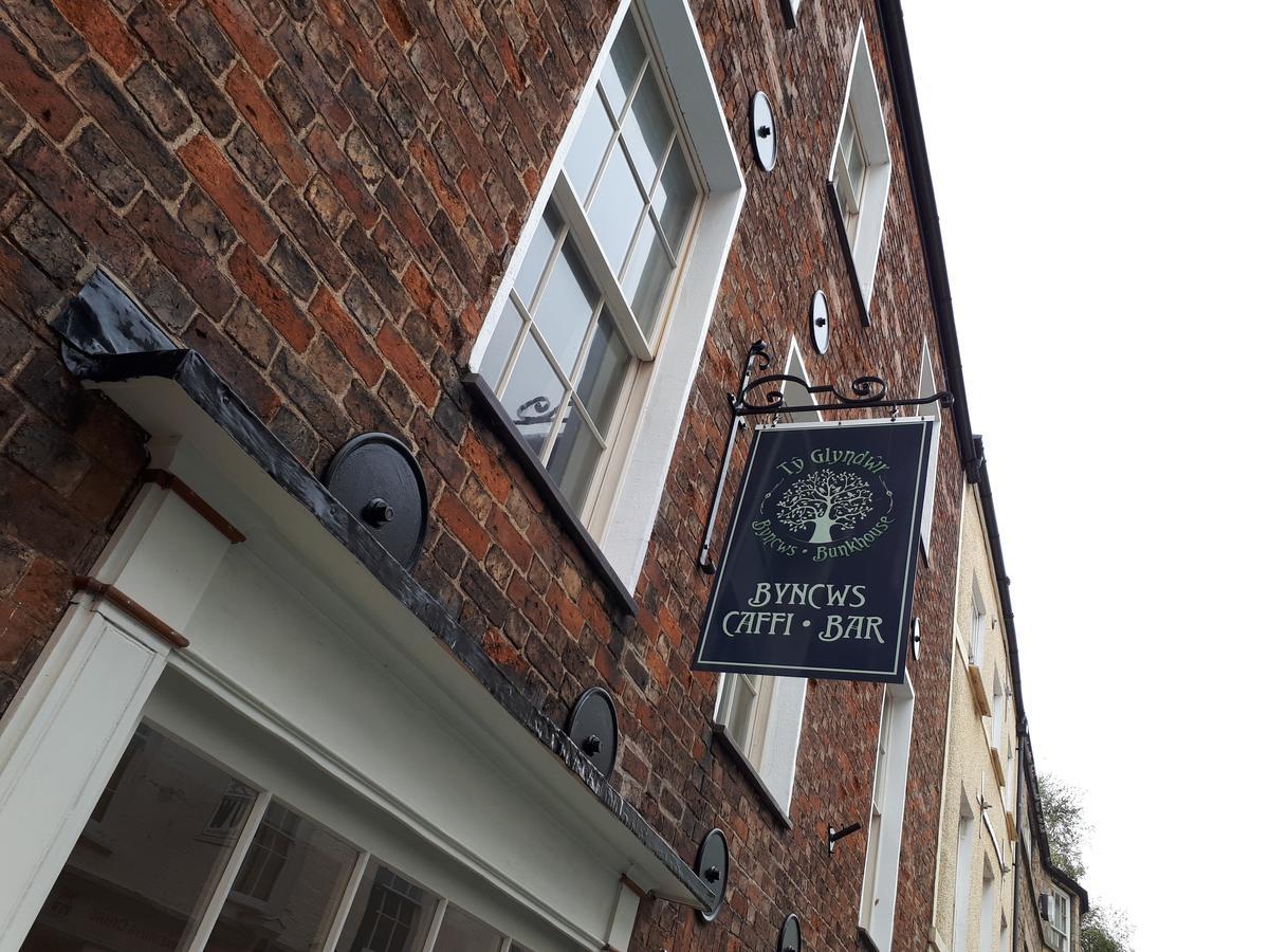 Albergue Ty Glyndwr Bunkhouse, Bar And Cafe Caernarfon Exterior foto